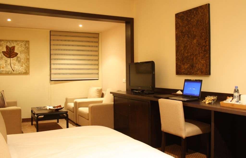 Grand Hotel Beirut Room photo